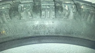 Neumático moto delantera 90/90/21