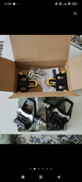 Pedales automáticos carretera