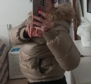 Piumino Sisley donna verde oliva con cappuccio