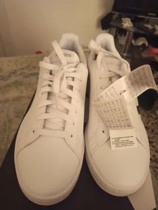 Zapatillas Adidas Blancas totalmente nuevas