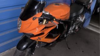 Moto Hyosung GT250R Naranja