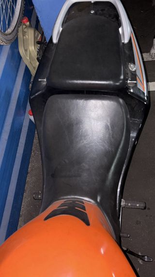 Moto Hyosung GT250R Naranja