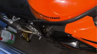 Moto Hyosung GT250R Naranja