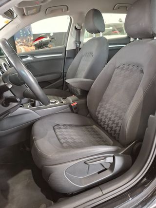 Audi A3 Sportback 1.6 TDI 110CV clean Attraction