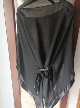 Blusa transparente negra