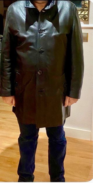 Chaquetón de piel negro