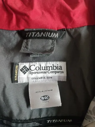 Chaqueta Columbia Roja y Beige