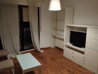 Alquilo habitación en piso compartido