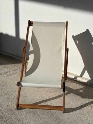 Hamaca de madera blanca