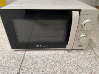 Microondas Orbegozo Blanco