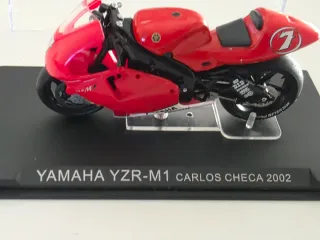 Yamaha YZR-M1 Carlos Checa 2002 1:24