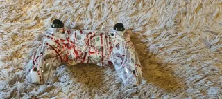 Mando PS4 Custom Zombie Glow in Dark