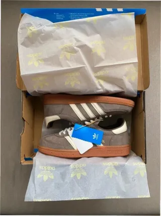 Adidas Handball Spezial Earth Strata Gum 39
