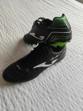 Guantes portero 10 y zapatillas talla 45