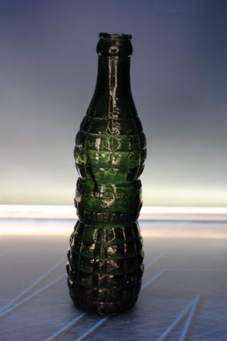 Botella antigua Limonada Iturri / Gorri / La Vizcaina / Bilbao, con relieve.