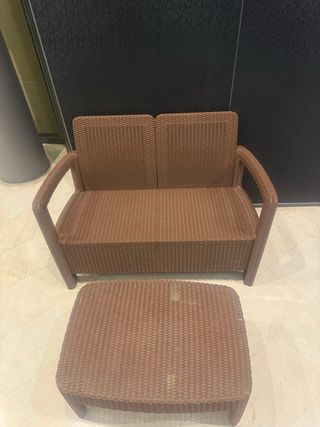 Sofá de verano y mesa exterior !