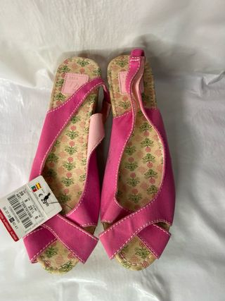 Alpargatas cuña Zara rosa y beige T.39