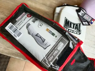 Protege Empeines Metal Boxe Blancos Talla XS