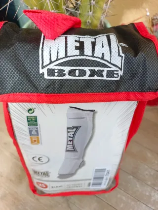 Protege Empeines Metal Boxe Blancos Talla XS