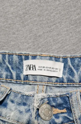 Vaqueros Zara mujer desgastados