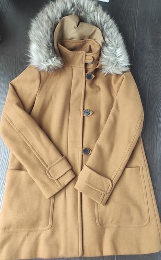 Abrigo Zara efecto pelo marrón