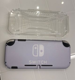 Nintendo Switch Lite Grigia con vinile lilla + Custodia