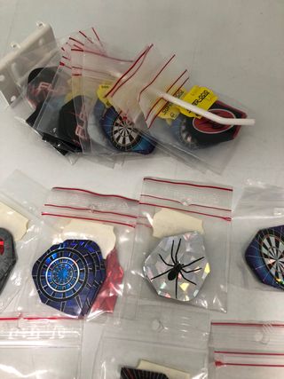 Lote 75 plumas holográficas para dardos