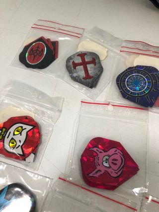 Lote 75 plumas holográficas para dardos