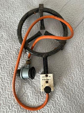 Quemador de gas con regulador y manguera