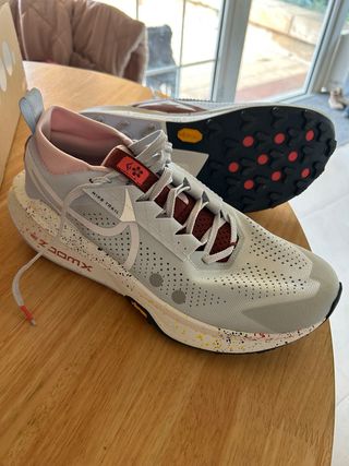 Nike Zegama 2 Talla 45.5 Trail Running