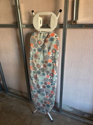 Tabla de planchar con funda estampada