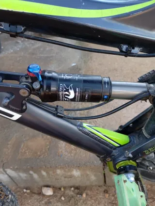 Bicicleta GT Doble Suspensión