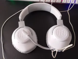 JBL Quantum 100 Cascos Gaming Blancos