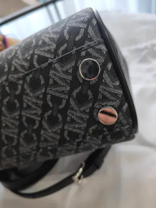 Borsa Michael Kors Bauletto Piccola Nera