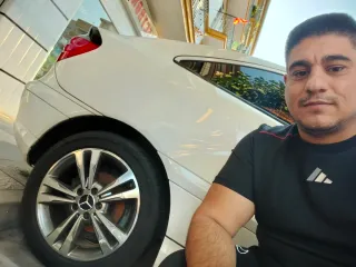 Llantas 17 Mercedes solo llantas no tiene neumátic