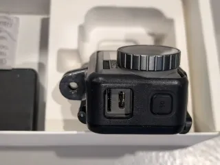 Cámara DJI Osmo Action con 2 baterías