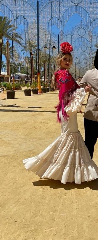 Traje de Gitana Beige