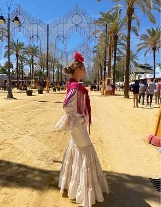 Traje de Gitana Beige