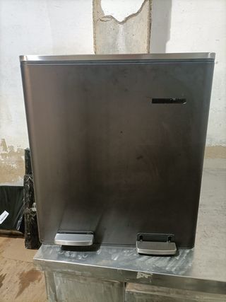 - SONGMICS Cubo de basura con 2 compartimientos