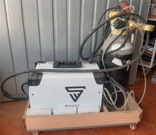 Máquina de soldar con bombona