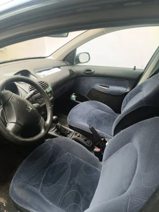 Peugeot 206 2002