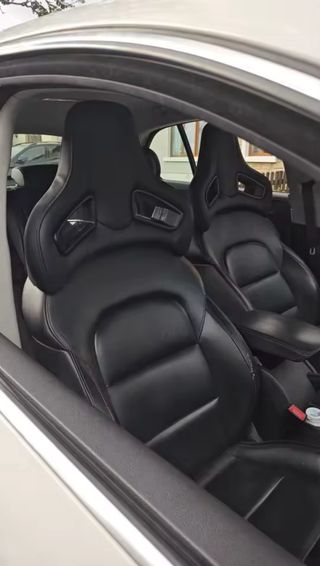 Reposacabezas deportivos universal para coche