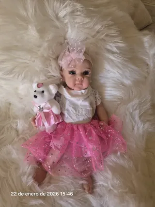 Bebé Reborn Silicona Completa con moisés y cuna