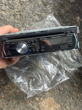 Radio Pioneer DEH-1900UBG USB FLAC