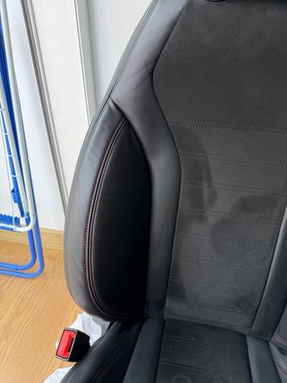 Asientos Alfa Romeo Giulia Quadrifoglio.