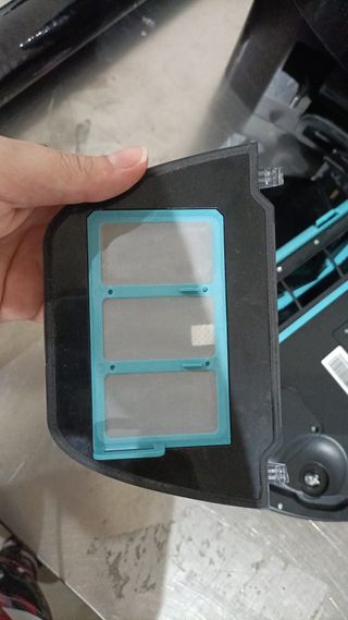 - Cecotec Robot Aspirador con Base Autovaciado C