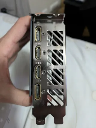 Tarjeta Gráfica Gigabyte RTX 4060 GAMING OC 8GB