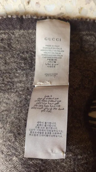 Bufanda reversible Gucci GG