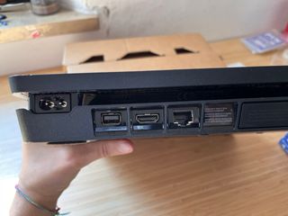 Playstation 4 Slim 1TB Nera