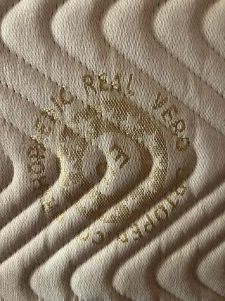 Colchón ortopédico 180x90+ regalo de somier lamas